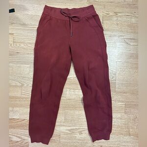 NWOT LULULEMON SCUBA HIGH RISE JOGGER